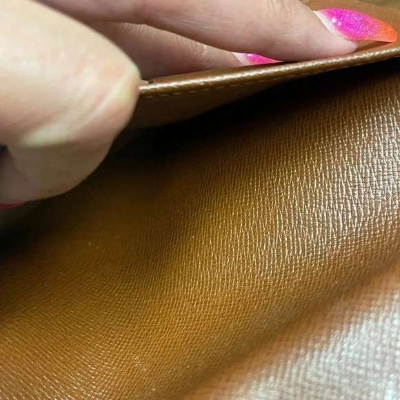 #194 Louis Vuitton Porte Tresor Monogram Trifold Wallet - Picture 5 of 16